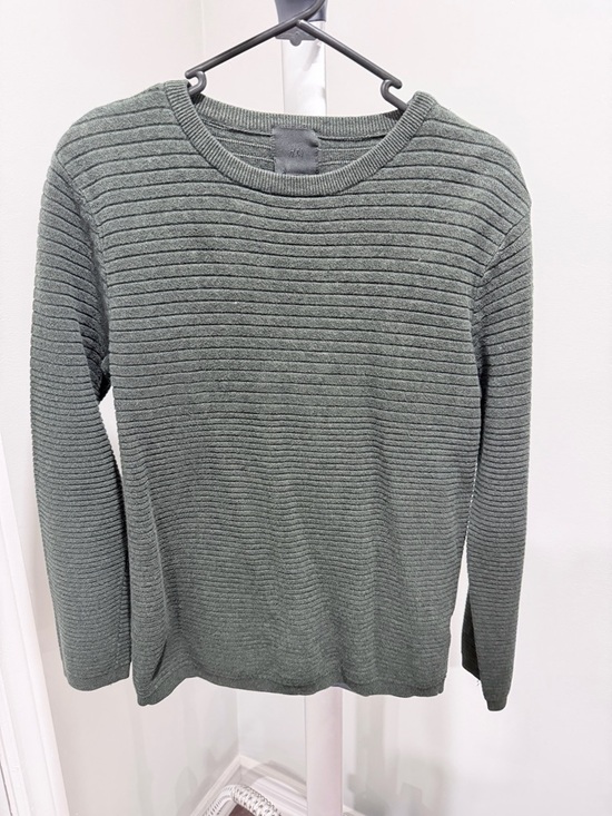 H&M Other - H&M Men's Ribbed Crewneck Sweater in Sage Green